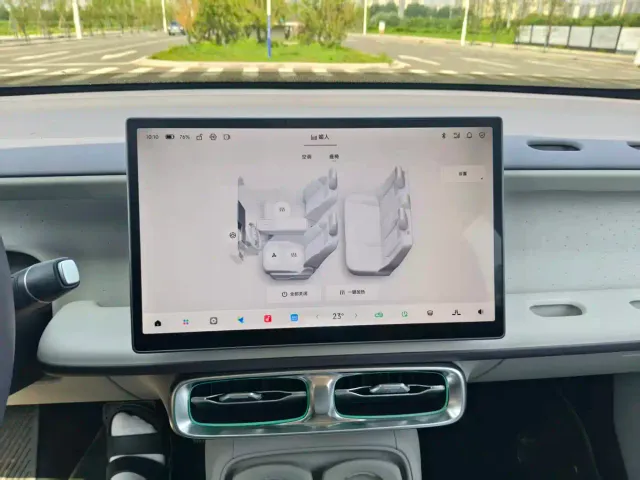 Leapmotor B10 — Фото автомобиля 13