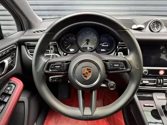 Porsche Macan — Фото автомобиля 4