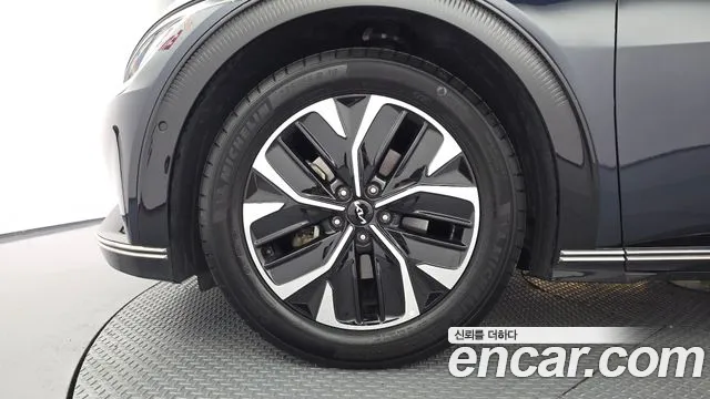 Kia EV6 — Фото автомобиля 5