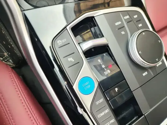 BMW i3 — Фото автомобиля 13