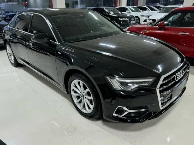 Audi A6L — Фото автомобиля 21