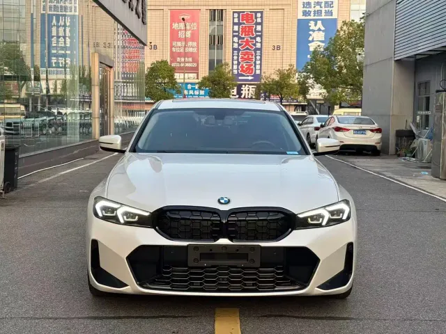 BMW 3 Series — Фото автомобиля 3