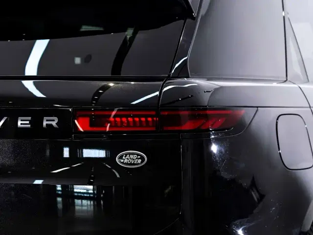 Land Rover Range Rover Sport — Фото автомобиля 10