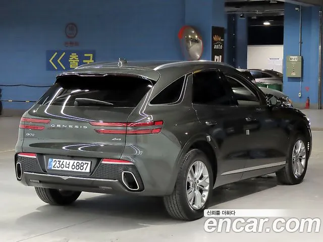 Genesis GV70 — Фото автомобиля 4