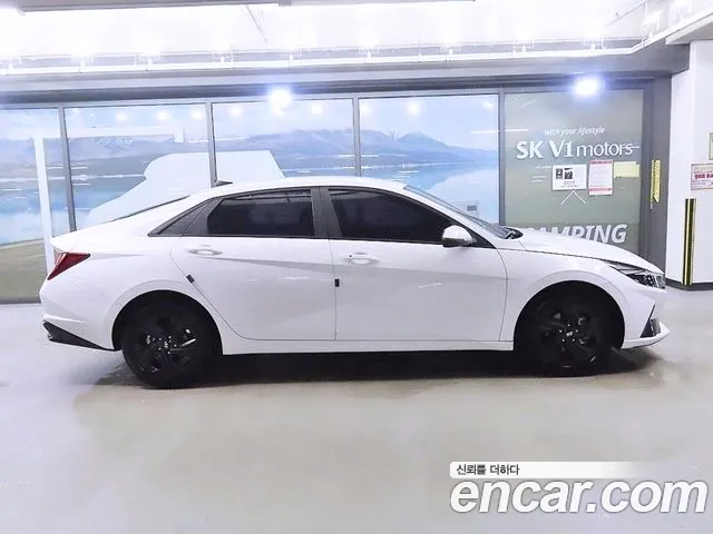 Hyundai AVANTE Новый Avante (CN7) — Фото автомобиля 3