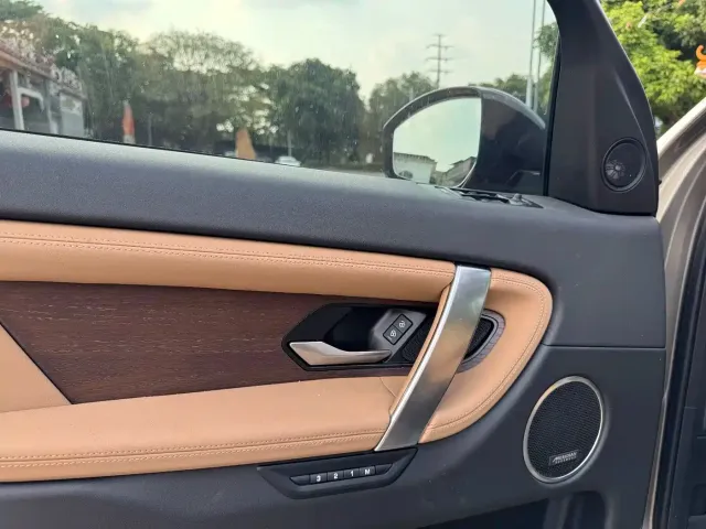 Land Rover Discovery Sport — Фото автомобиля 17