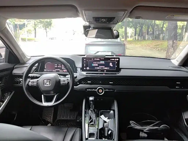 Honda Accord — Фото автомобиля 9