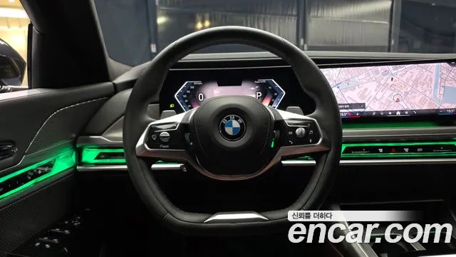 BMW 7 Series G70 — Фото автомобиля 13