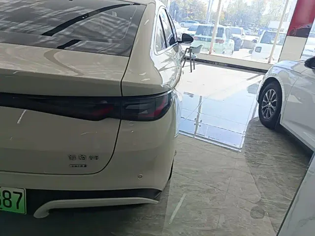 BYD Seal 06 — Фото автомобиля 7