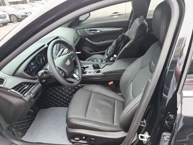 Cadillac CT5 — Фото автомобиля 14