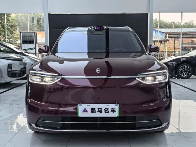 Aito M7 — Фото автомобиля 2