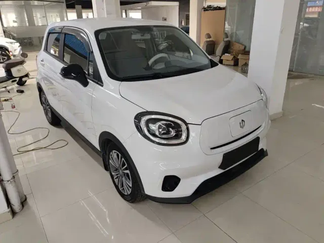 Leapmotor T03 — Фото автомобиля 3