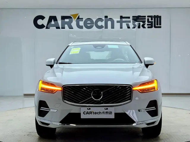 Volvo XC60 — Фото автомобиля 3