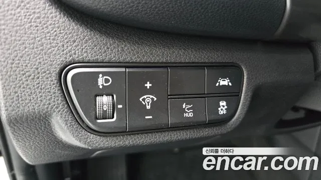 Kia Seltos Seltos Бензин 1.6 Turbo 4WD — Фото автомобиля 15