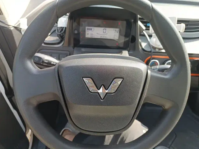Wuling Hongguang Mini EV — Фото автомобиля 6