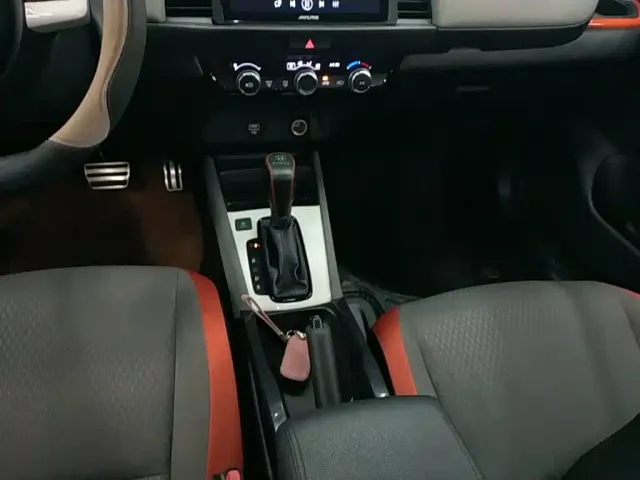 Honda LIFE 2021 1.5L CVT SPORT Heartbeat Edition — Фото автомобиля 13