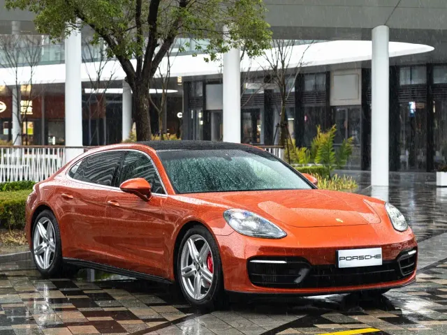 Porsche Panamera — Фото автомобиля 3