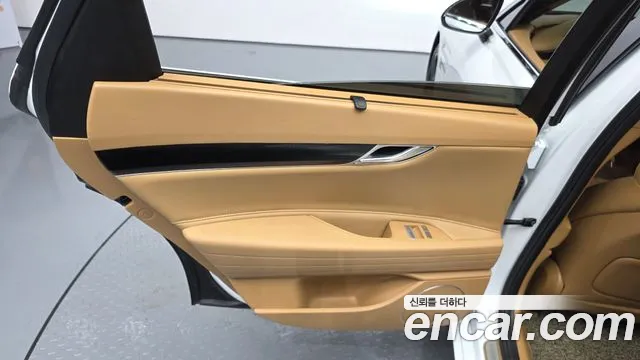 Genesis G80 RG3 — Фото автомобиля 25