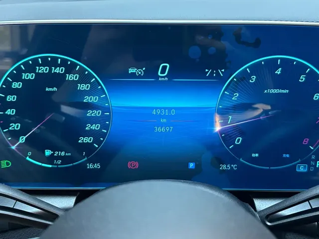 Mercedes-Benz GLC-Class — Фото автомобиля 17