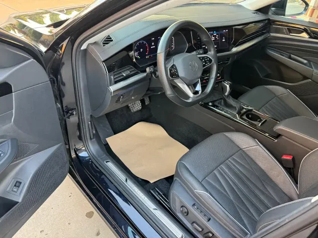 Volkswagen Passat — Фото автомобиля 3