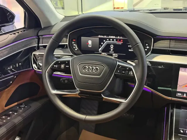 Audi A8 — Фото автомобиля 5
