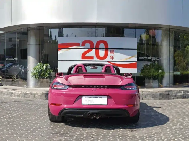 Porsche 718 — Фото автомобиля 15