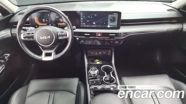 Kia K5 Новый K5 3 поколение 2.0 LPi(Для проката) — Фото автомобиля 7