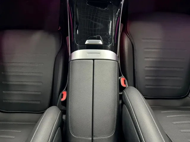 Mercedes-Benz C-Class — Фото автомобиля 15