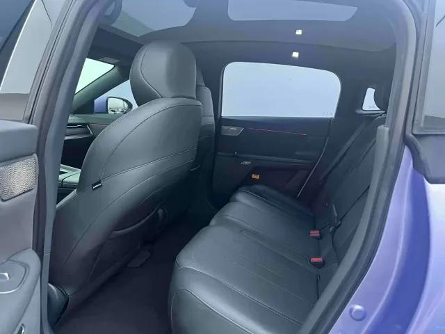 Dongfeng eπ 007 — Фото автомобиля 6