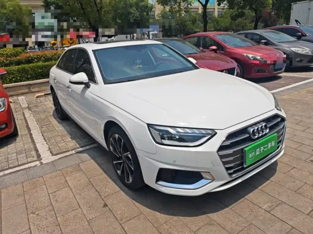 Audi A4L — Фото автомобиля 3