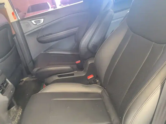 Wuling Jiachen — Фото автомобиля 13