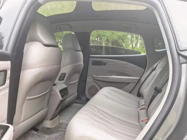 Geely Galaxy Xingyao 8 — Фото автомобиля 7