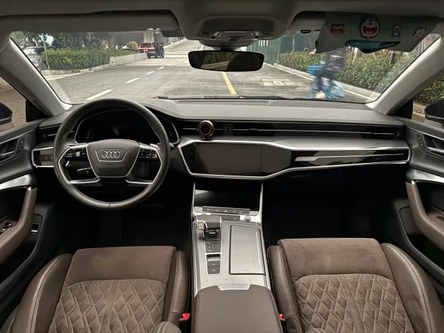 Audi A7L — Фото автомобиля 6