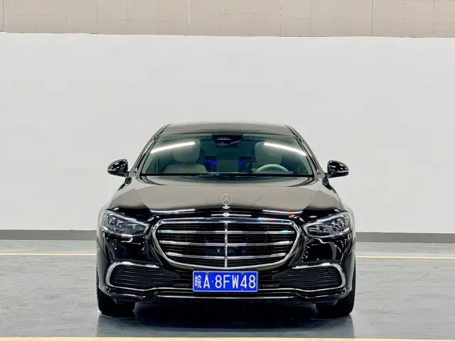 Mercedes-Benz S-Class — Фото автомобиля 2