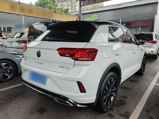 Volkswagen T-Roc — Фото автомобиля 6