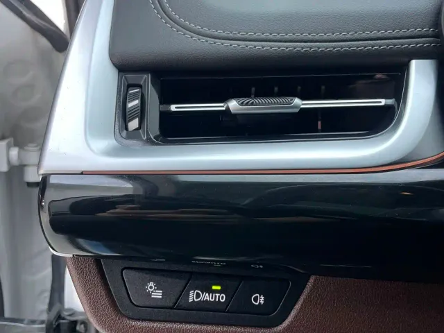 BMW X1 — Фото автомобиля 13