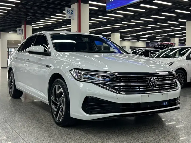 Volkswagen Sagitar — Фото автомобиля 4