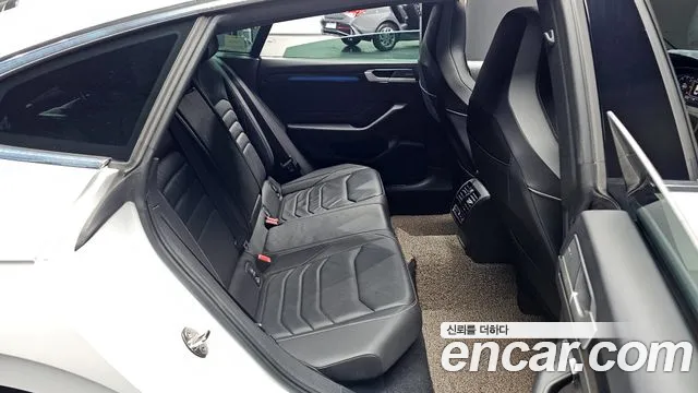 Volkswagen Arteon Arteon 2.0 TDI R-LINE 4Motion — Фото автомобиля 11