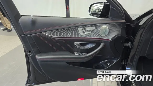 Mercedes-Benz E-Class W213 — Фото автомобиля 13