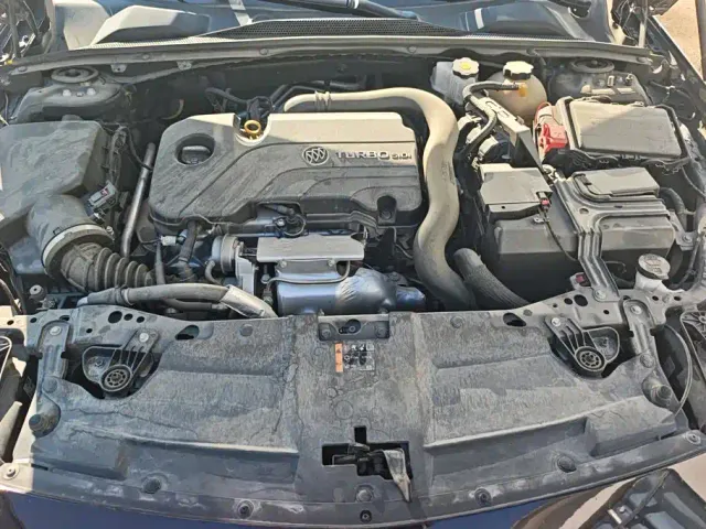 Buick Regal — Фото автомобиля 10