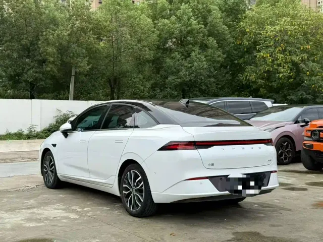 Xpeng P5 — Фото автомобиля 4