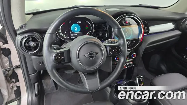 MINI Cooper — Фото автомобиля 18