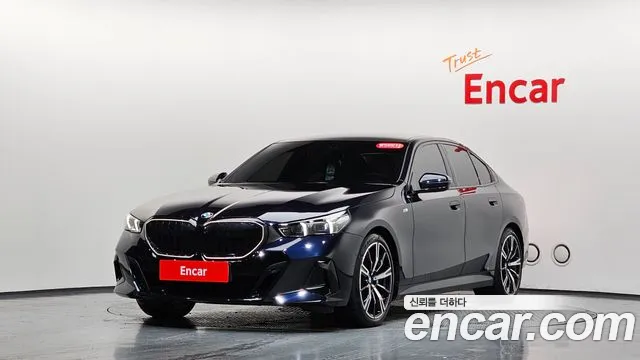 BMW 5-Series 5 серия (G60) 530i xDrive M Sport — Фото автомобиля 11