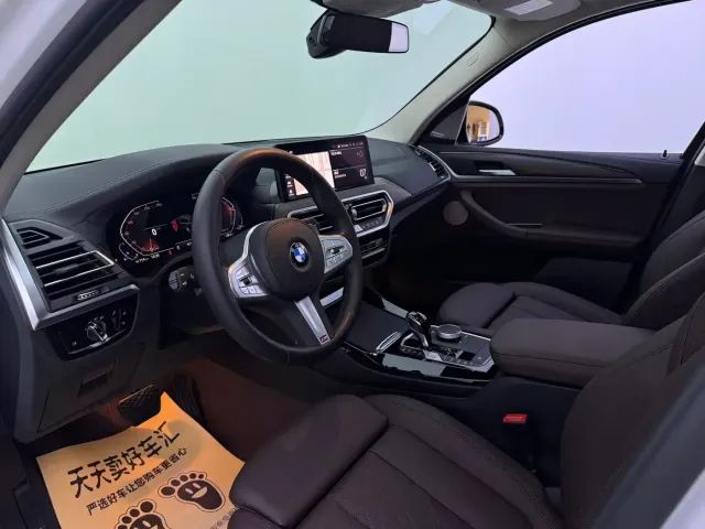 BMW BMW X3 2023 xDrive30i Premium M Night Package — Фото автомобиля 5