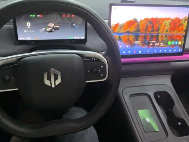 Leapmotor C10 — Фото автомобиля 12