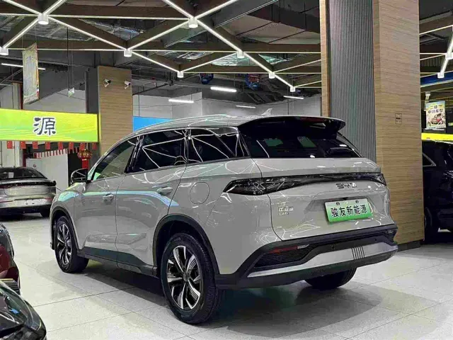 BYD Seal 05 DM-i — Фото автомобиля 12