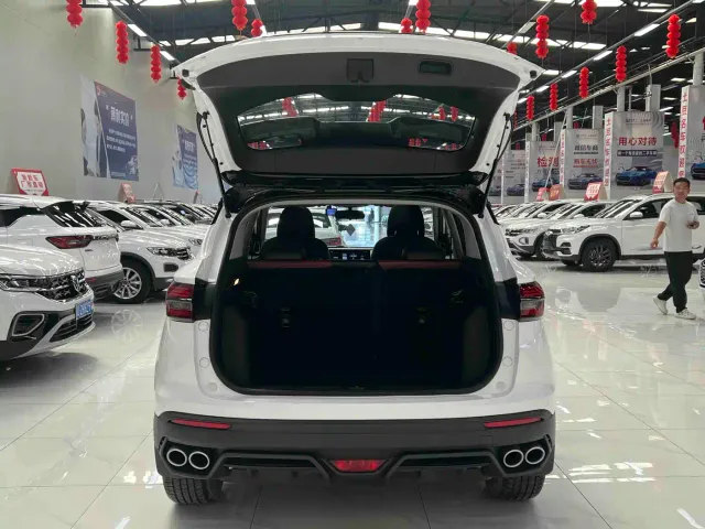 Geely Binyue — Фото автомобиля 19