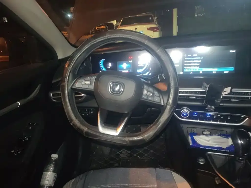 Changan Eado 2021 Model PLUS 1.6L GDI Manual Luxury — Фото автомобиля 11