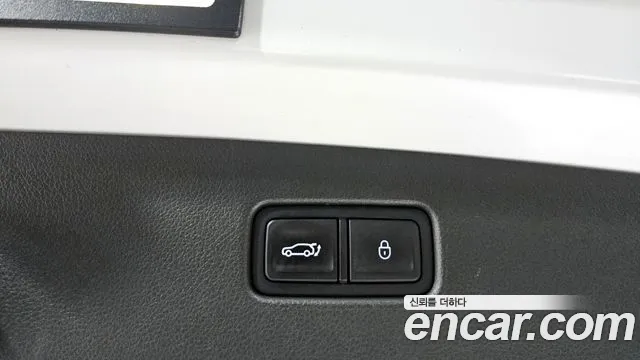Genesis GV70 2.5T Бензин AWD — Фото автомобиля 16