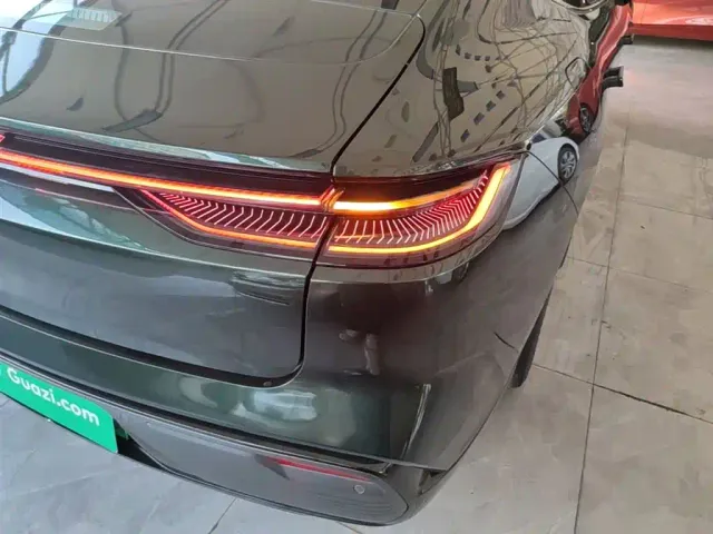 Geely Galaxy Xingyao 8 — Фото автомобиля 7